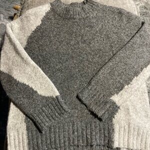 Topshop Gray and Cream Crewneck Sweater